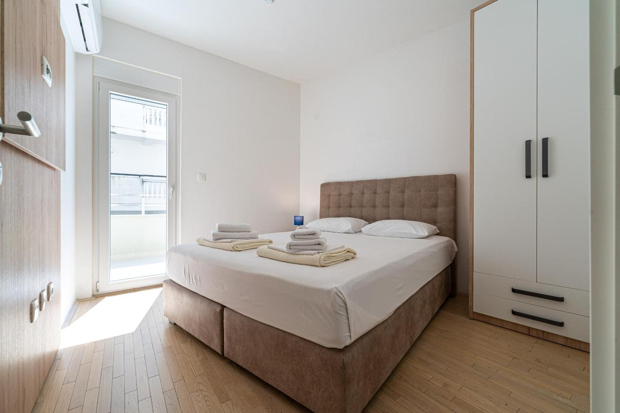 Marea Apartments Budva Bilik gambar