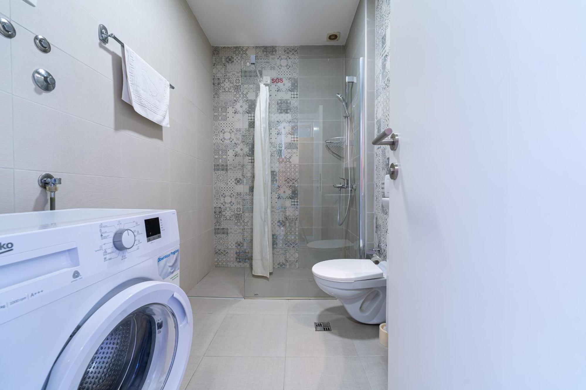 Marea Apartments Budva Bilik gambar