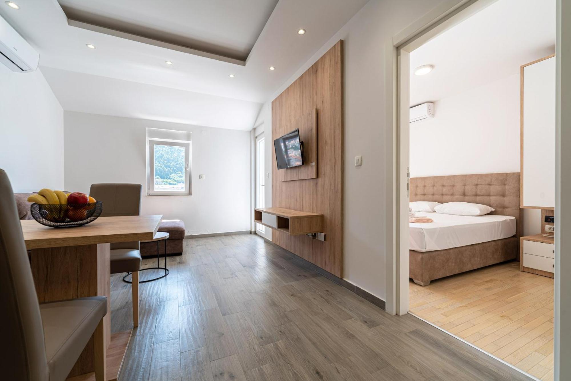 Marea Apartments Budva Bilik gambar